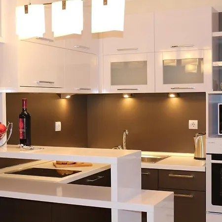 Vello Hotel apartamentowy Bjała