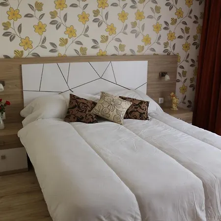 Aparthotel Vello 3*