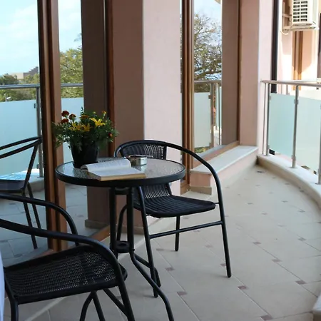 Vello מלון דירות